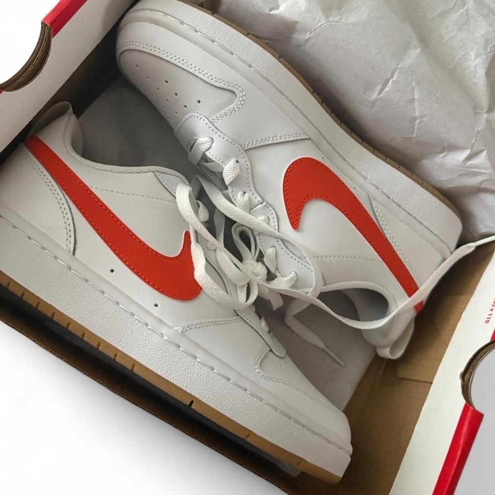 Nike Court Borough Low 2 GS Sneakers Kids 6Y White Orange Gum brand new